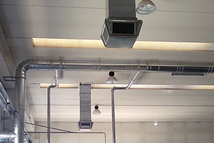 Impianto di aerazione a raffrescatori per azienda